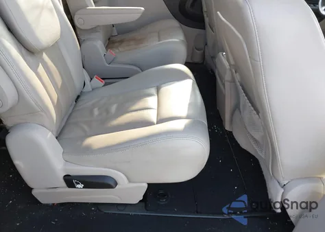 2012 Chrysler Town & Country Touring-L from USA, damaged, VIN 2C4RC1CG1CR125533